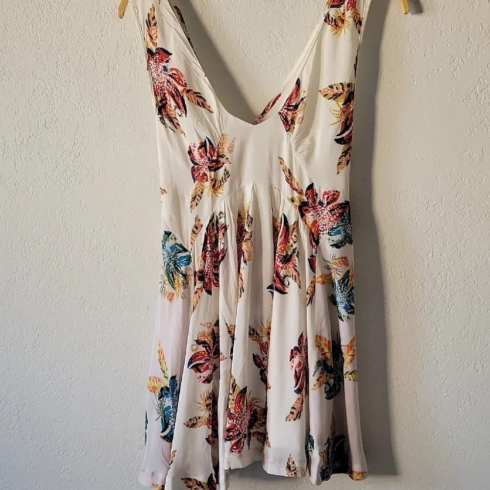 Free People Women Mini White and Red Floral Dress Size XS